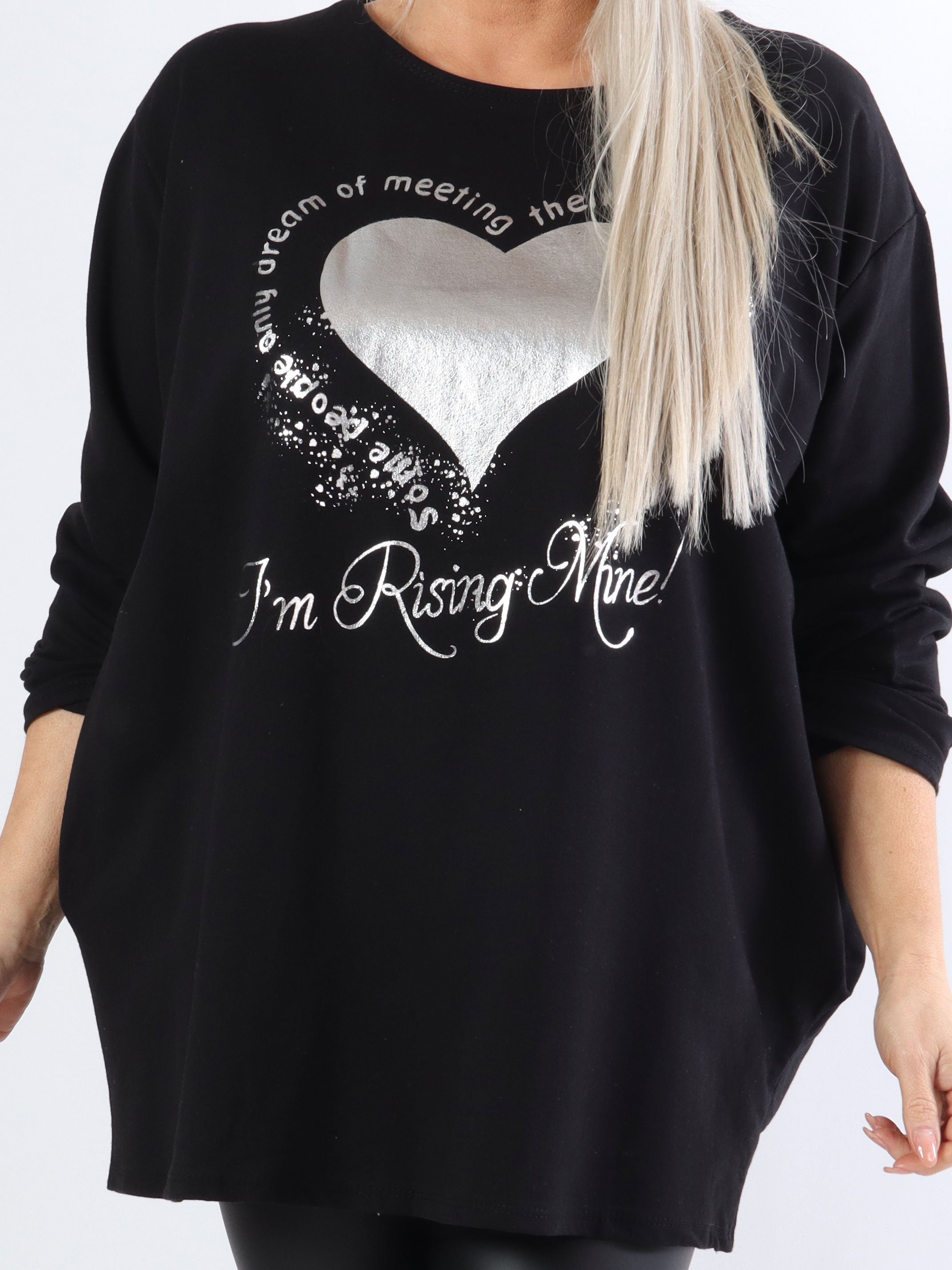 Hearty - Plus size joggingbluse med sølv print foran